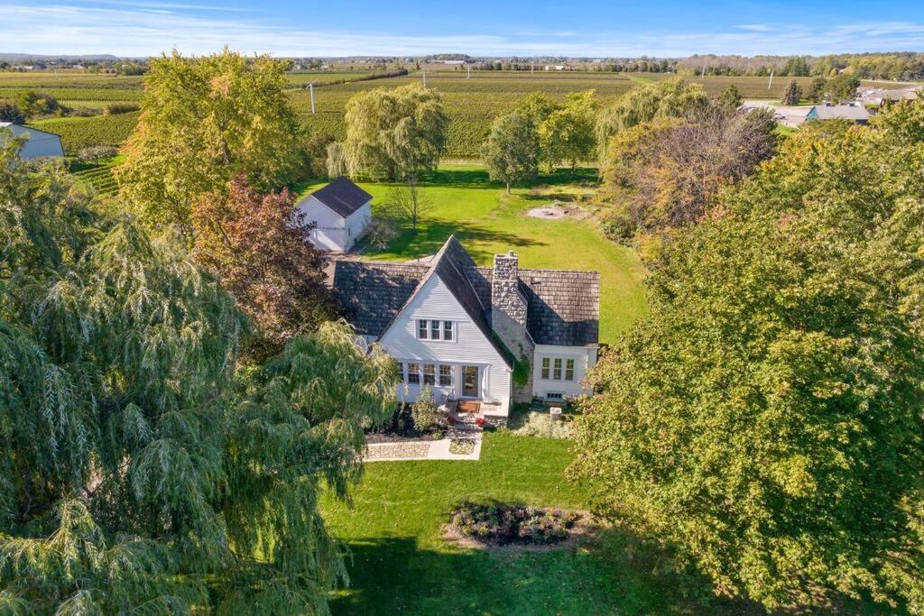 Waterfront Niagara-On-The-Lake Farmhouse On A Vineyard Villa Exterior foto